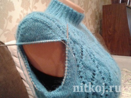 Пуловер «геометрия» спицами с имитацией вшивного рукава