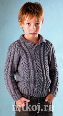 Серый пуловер спицами для мальчика